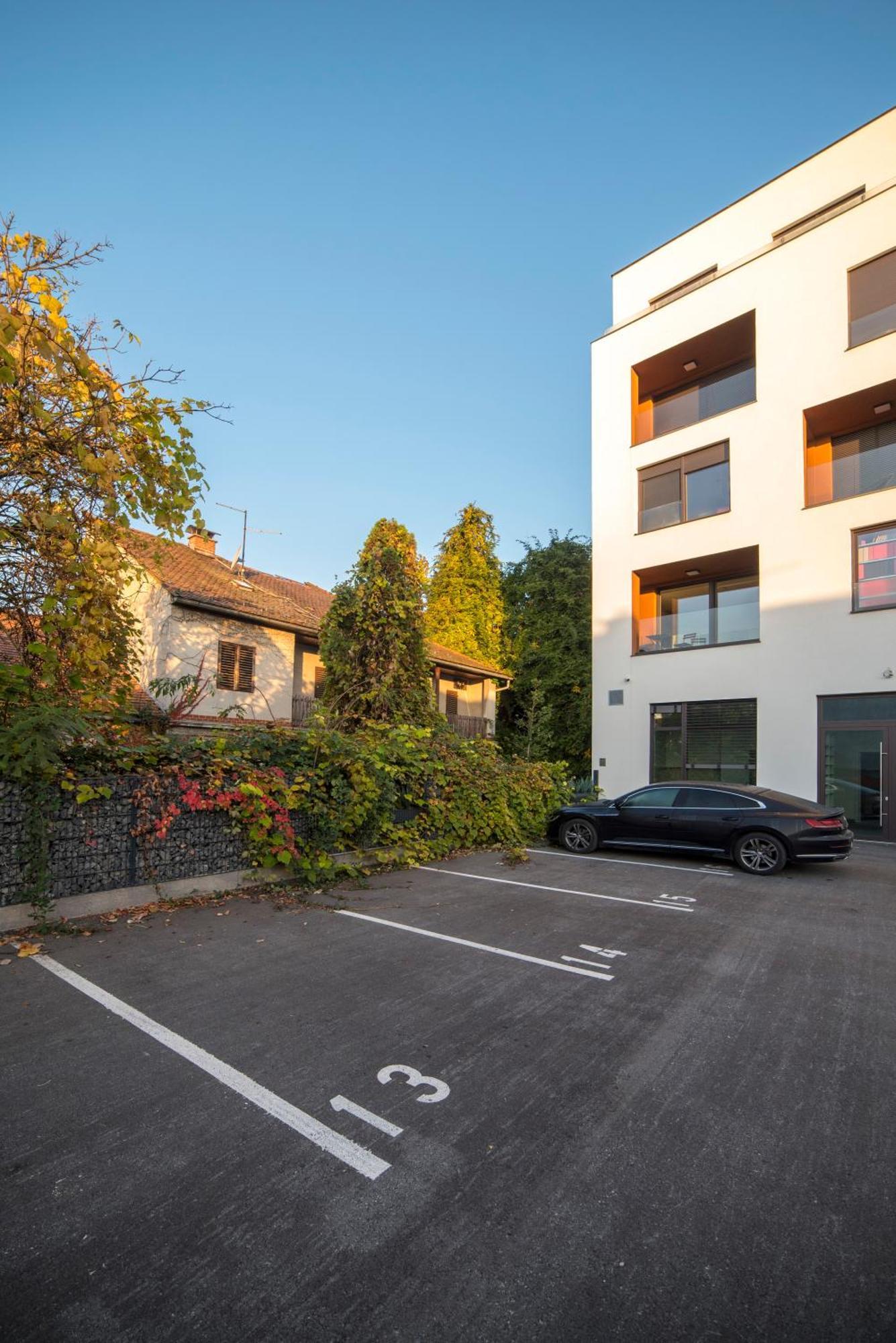 Apartma Legacy *